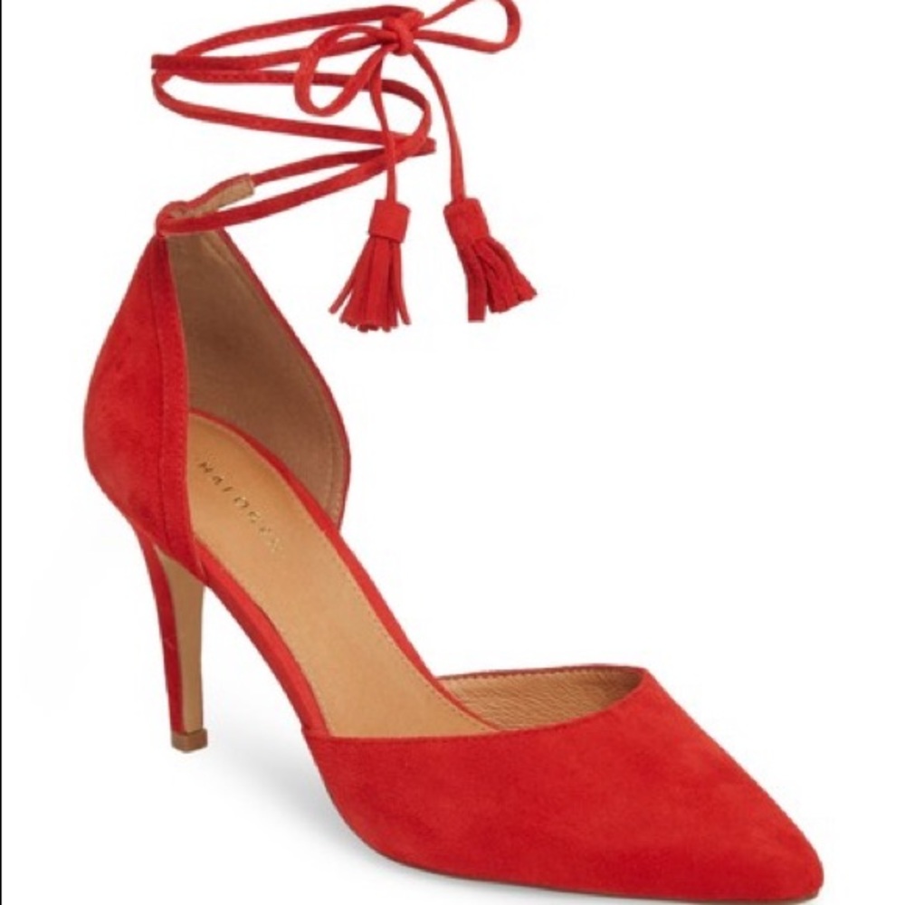 Brand new Red pumps!!